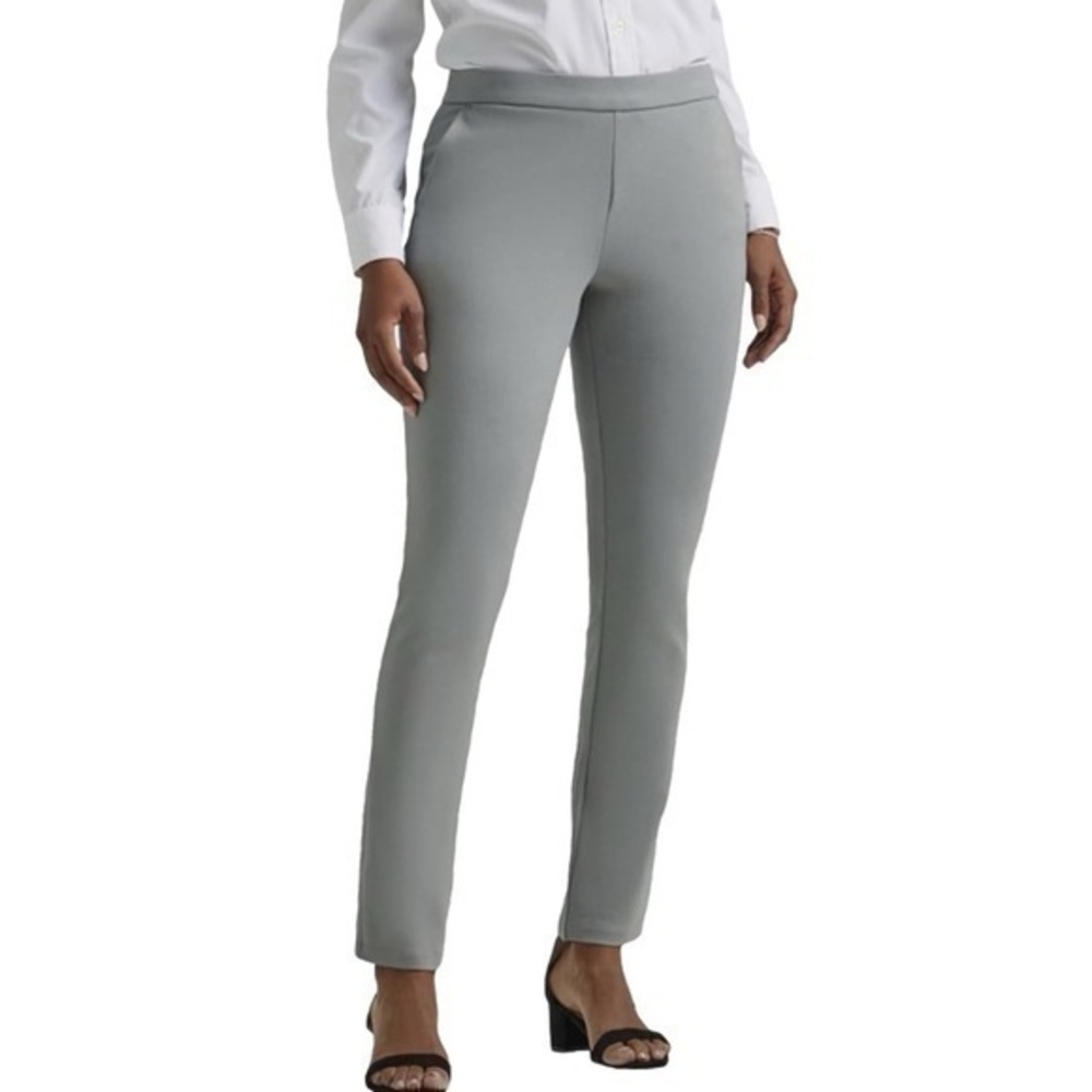 NWT Lee Pants Ultra Lux Comfort Any Wear Slim
Wrinkle Resistant Stretch size 16